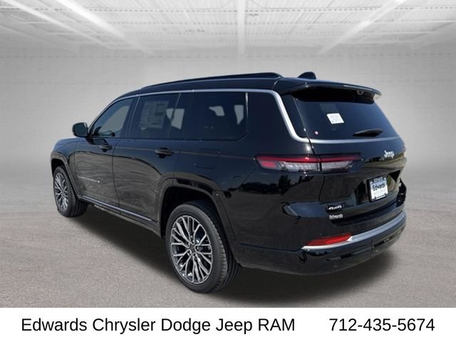 New 2026 Diamond Black Crystal Pearl-Coat Exterior Paint Jeep Summit image 6