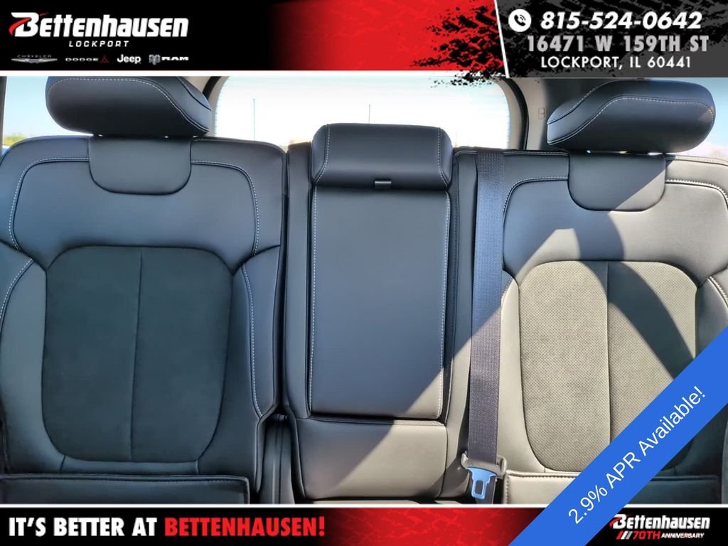 New 2026 White/off-white Jeep Laredo Altitude image 26