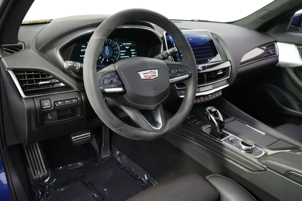 Used 2021 WAVE METALLIC Cadillac V-Series image 12
