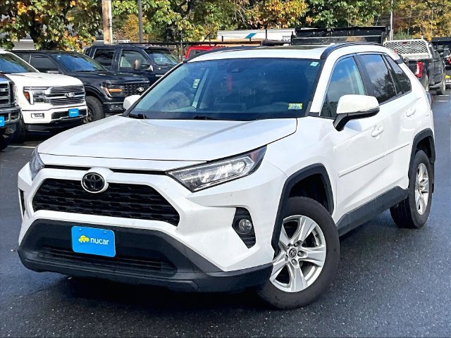 Used 2021 Super White Toyota XLE image 3