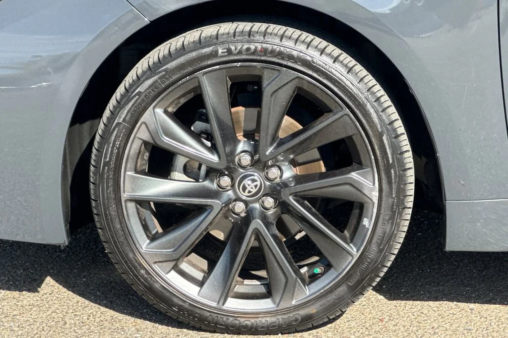 Used 2024  Toyota SE image 30