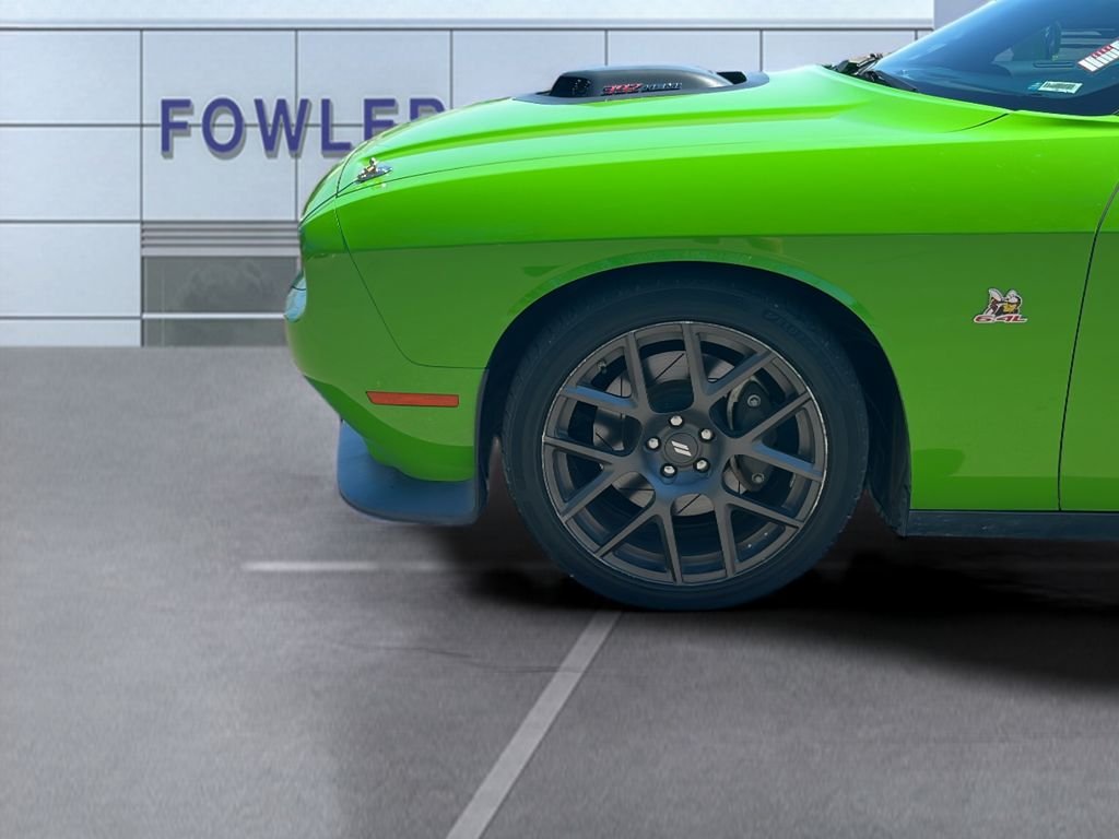 Used 2017 Green Dodge R/T image 9