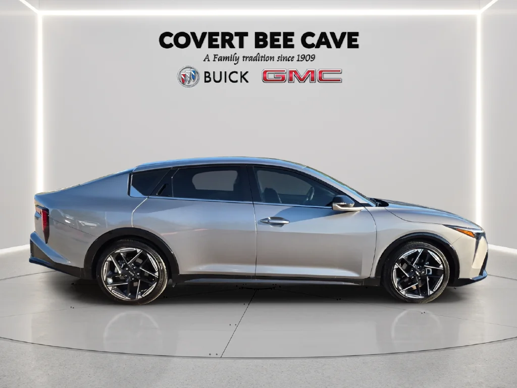 Used 2025 Gray Kia GT-Line image 8