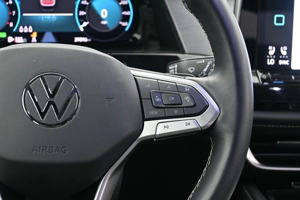 2025 Volkswagen Atlas Cross Sport SE w/Tech - Photo 20