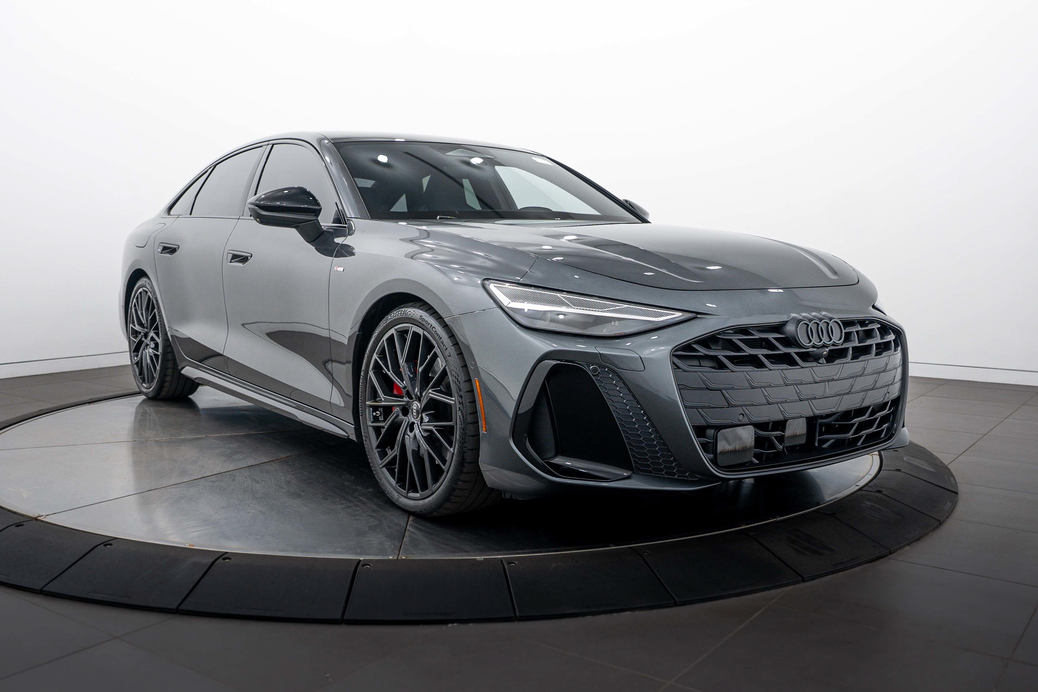 Used 2026 Daytona Gray Pearl Effect Audi Prestige image 2