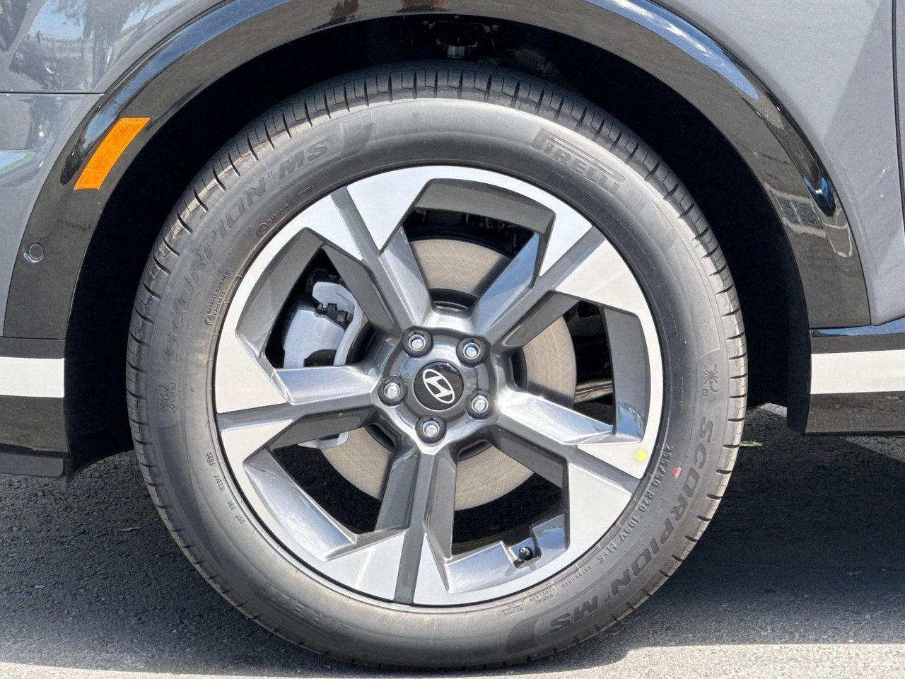 New 2027  Hyundai Limited 7P image 24