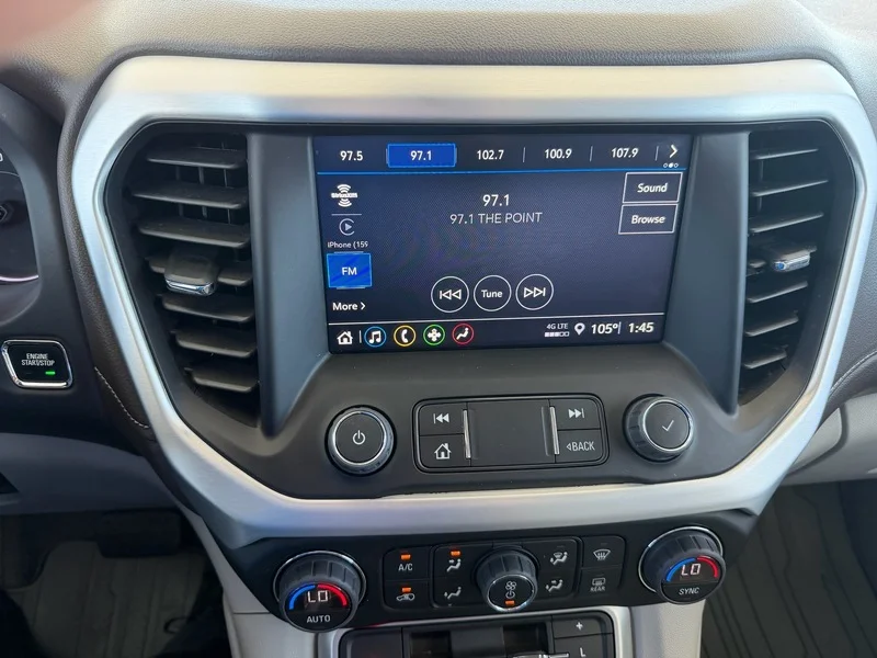 Used 2022 Summit White GMC SLE image 10