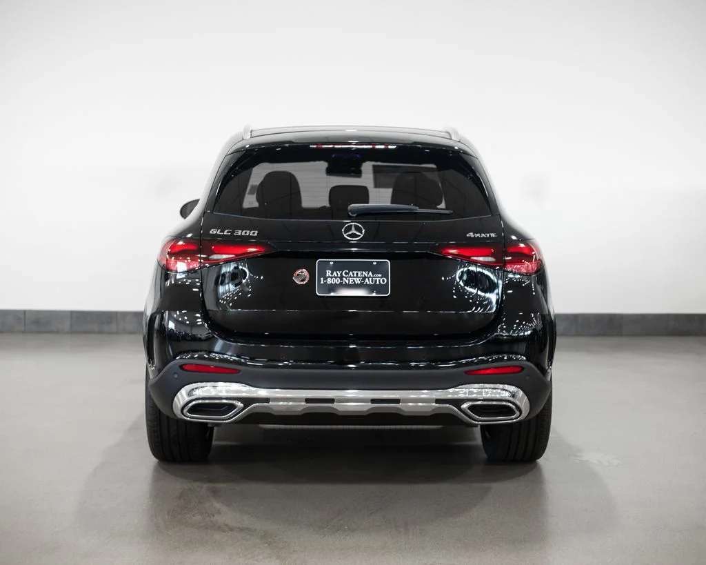 New 2026 Black Mercedes-Benz GLC 300 image 11