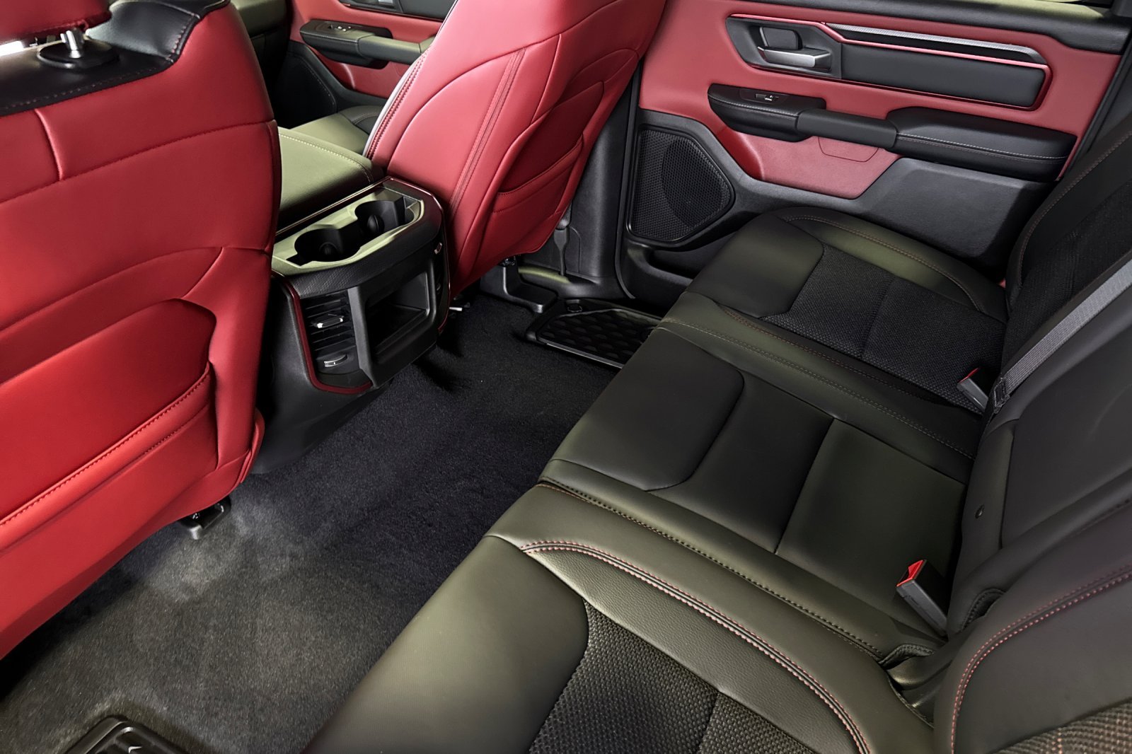 2026 RAM 1500 Rebel - Photo 12