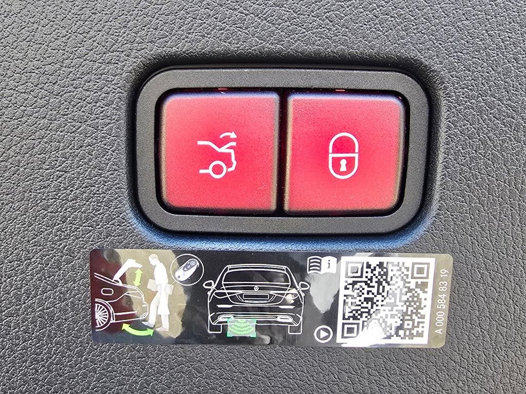 New 2027 Obsidian Black Metallic Mercedes-Benz CLE 450 image 19