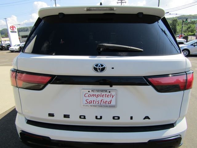 Certified Used 2023 Pearl Toyota Platinum image 5