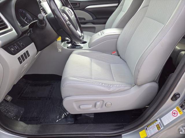 Certified Used 2017 CELESTIAL SILVER Toyota  image 8