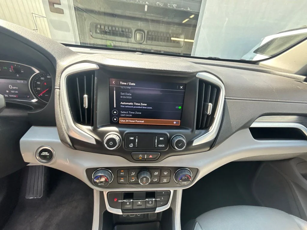 Used 2023 White GMC SLT image 14