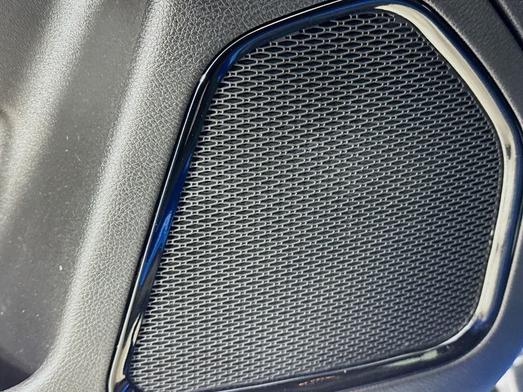 Used 2025 Hydro Blue Pearlcoat Jeep Trailhawk image 23