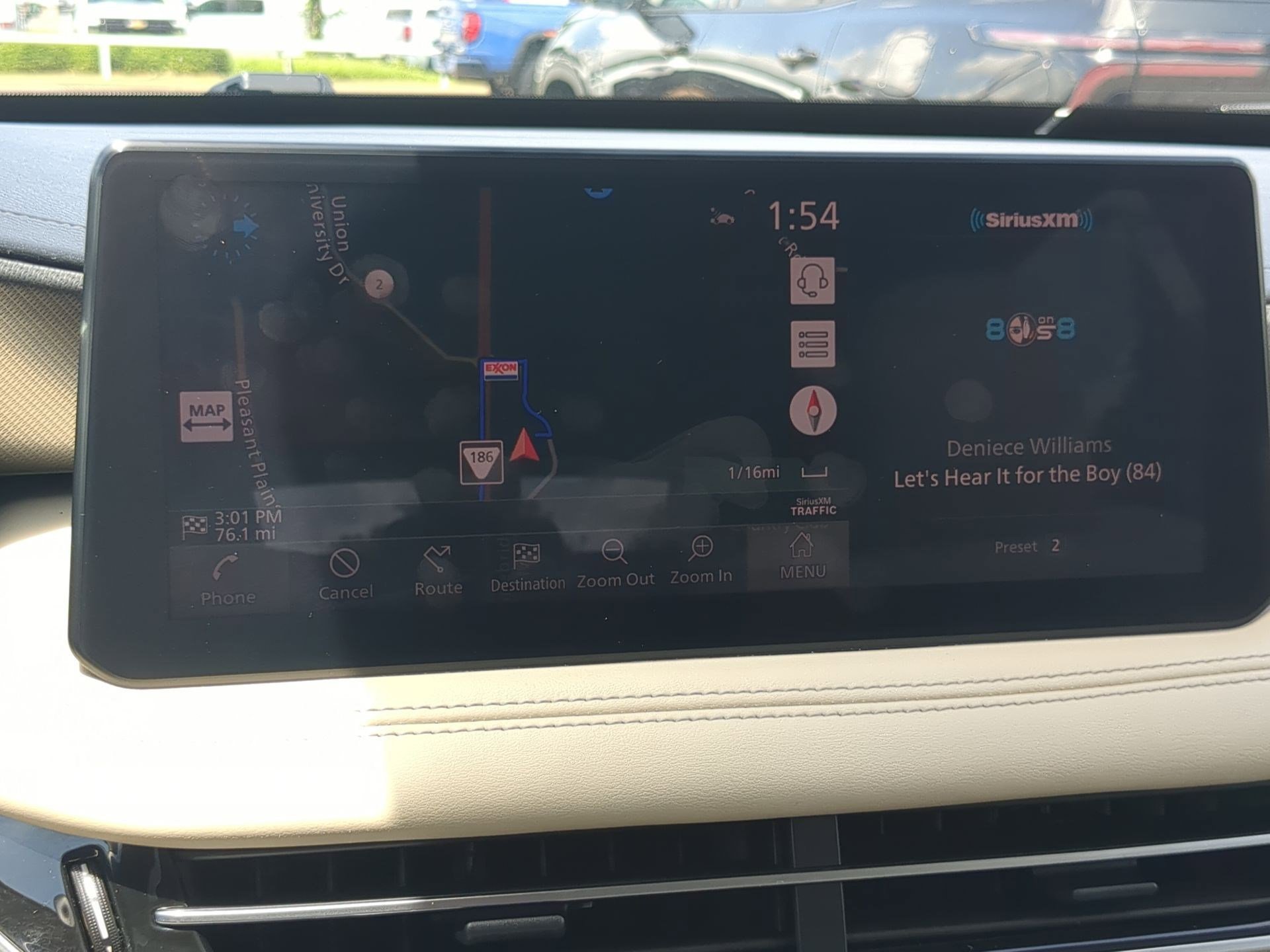 Used 2025 Warm Titanium INFINITI LUXE image 17