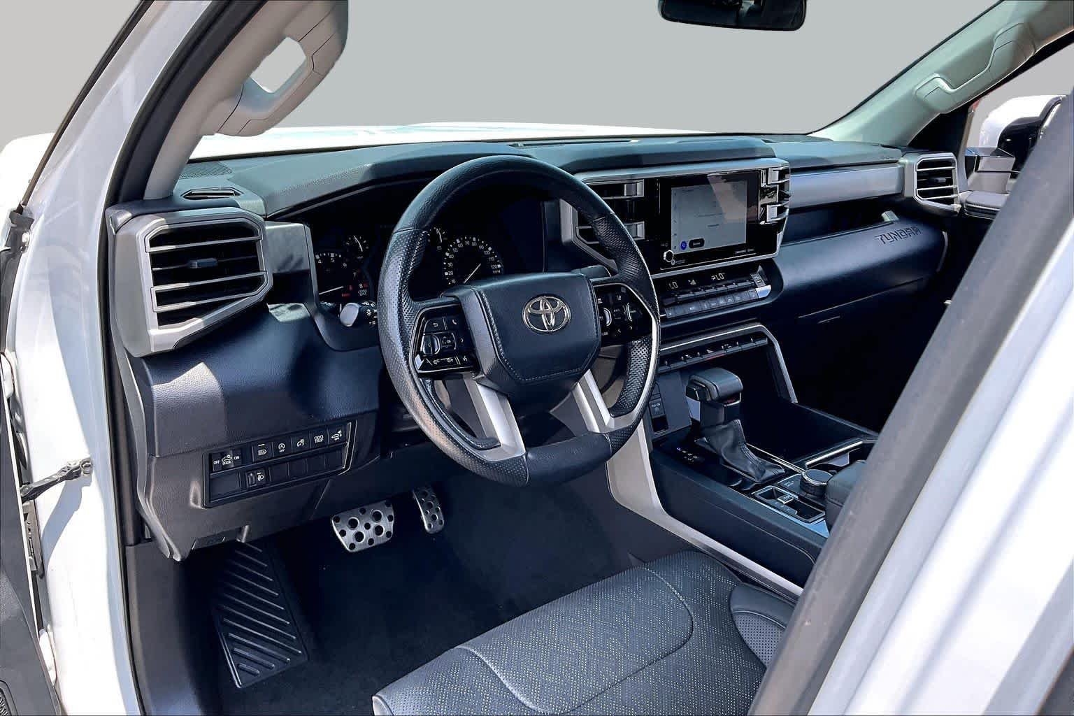 Used 2024 Ice Cap Toyota SR5 image 17