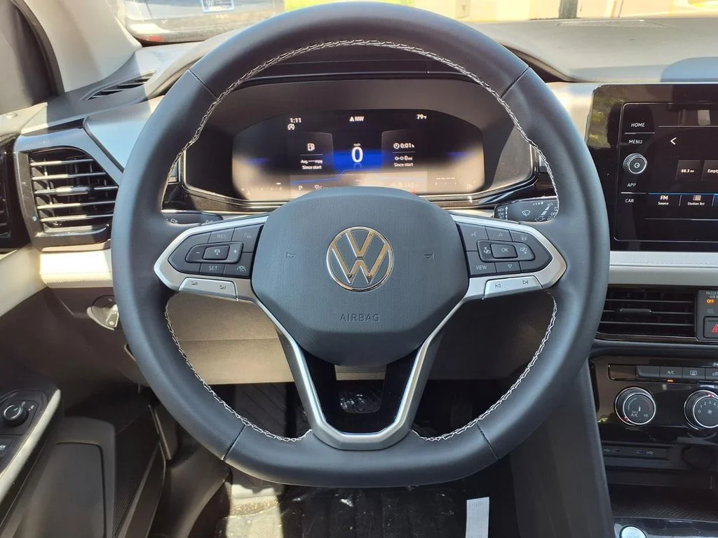 New 2026 Pure White Volkswagen 1.5T S image 13