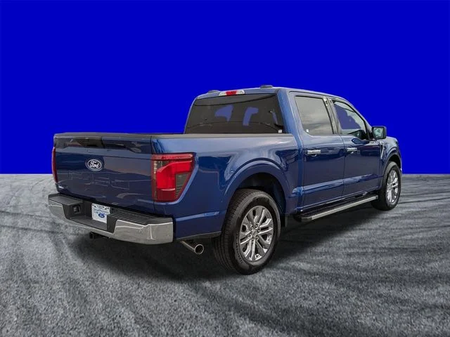 New 2026 Blue Ford XLT image 3