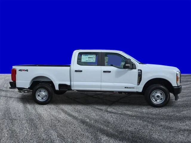 New 2026 Oxford White Ford F-250® XL image 3