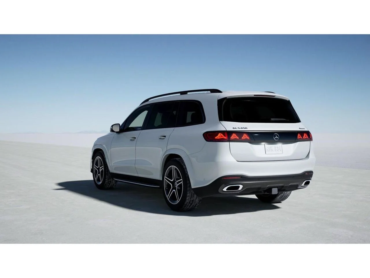 New 2027 MANUFAKTUR Moonlight White Metallic Mercedes-Benz GLS 450 image 28
