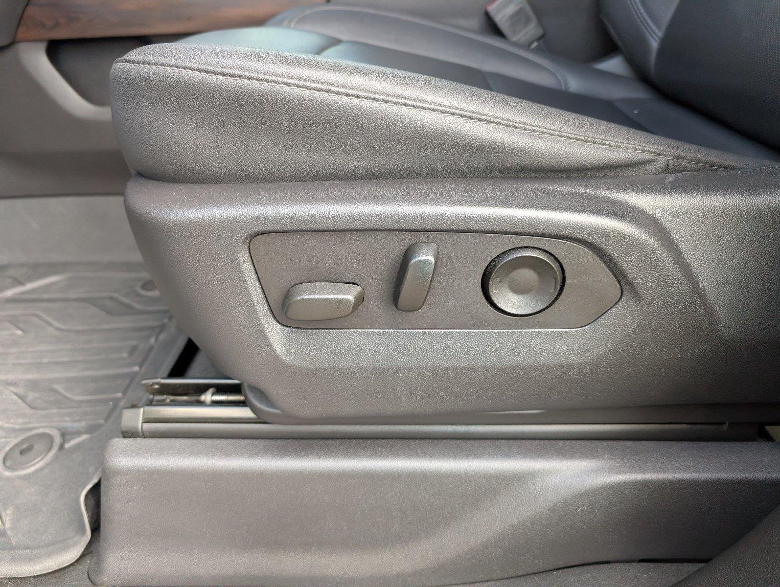 Used 2023 STERLING METALLIC GMC SLT image 15