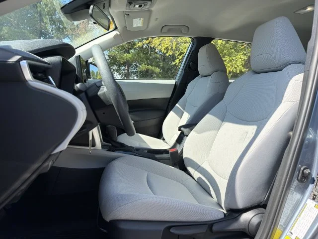 Used 2024  Toyota L image 11