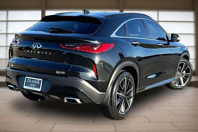 Used 2023 Black INFINITI SENSORY image 2