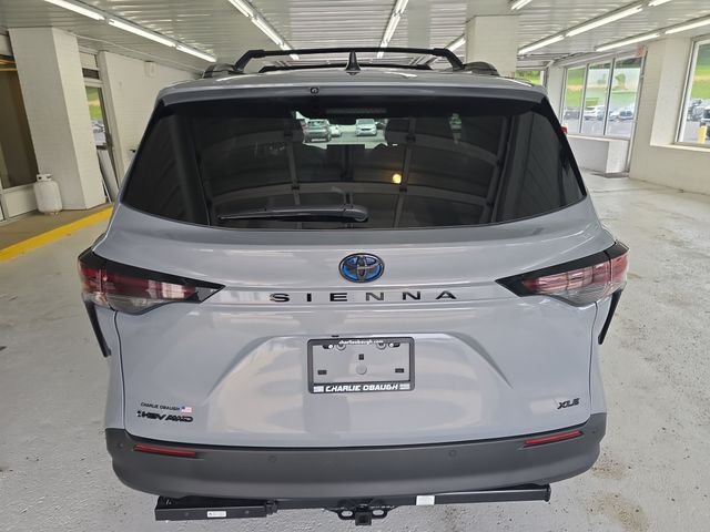 Used 2025 Silver Toyota Woodland Edition image 4