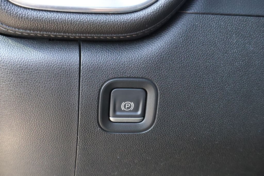 Used 2019 NORTHSKY BLUE METALLIC Chevrolet RST image 18