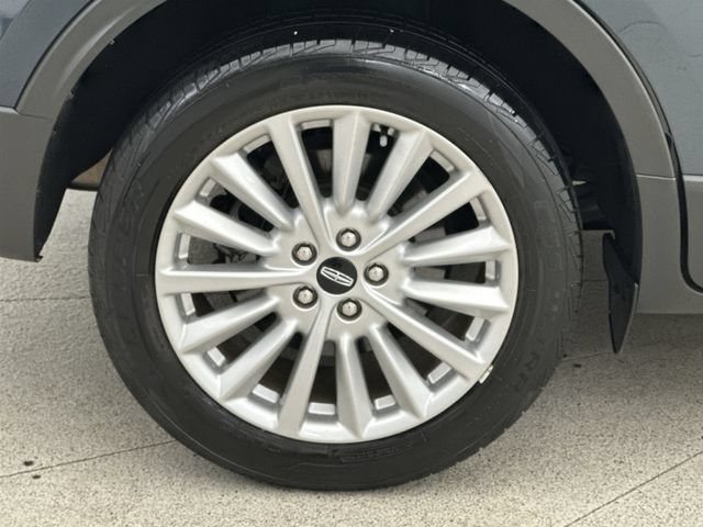 Certified Used 2019 Green Lincoln Standard image 40