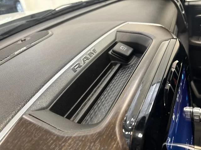 Used 2023  Ram Laramie image 21