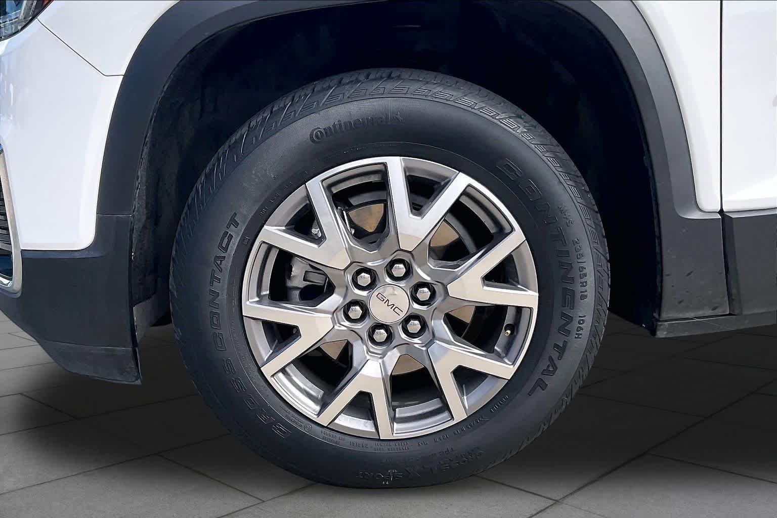 Used 2022 Summit White GMC SLT image 11