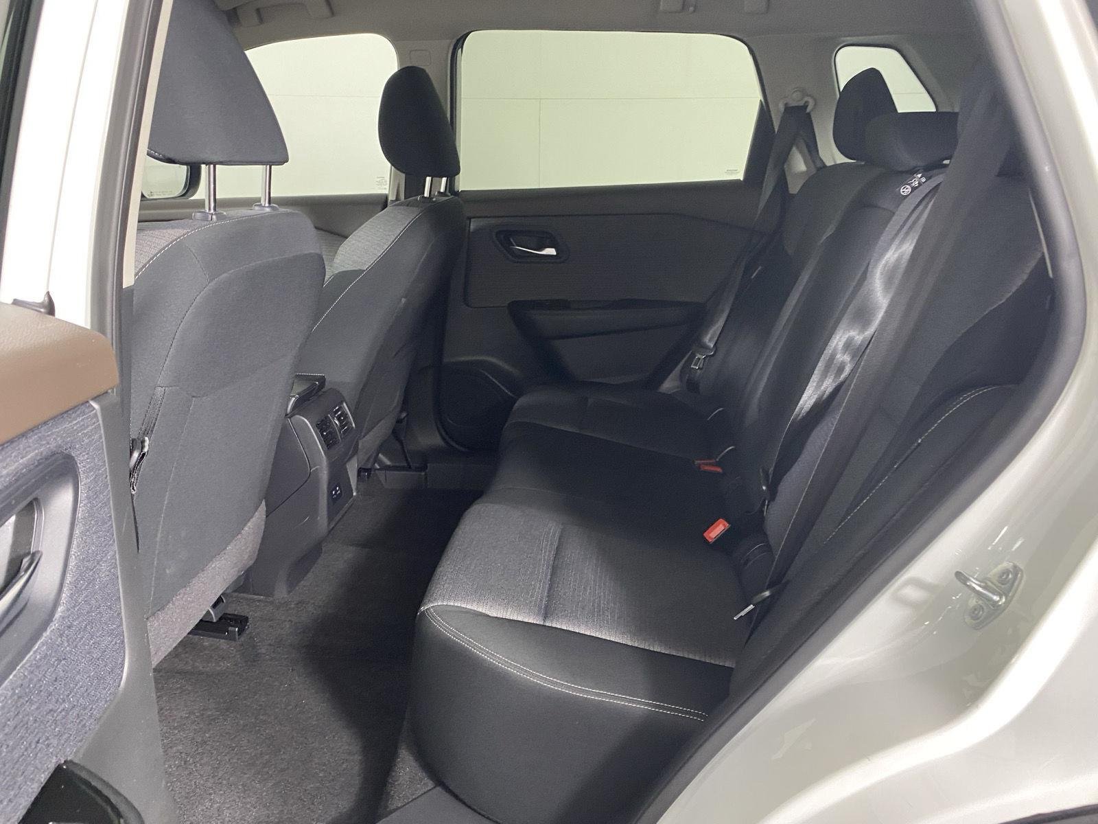 Used 2023 Pearl White Tricoat Nissan SV image 21