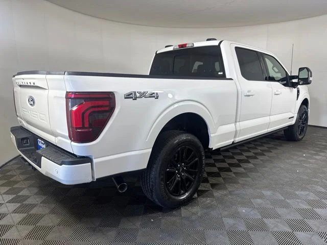New 2026 Star White Metallic Tri-Coat Ford Platinum image 3