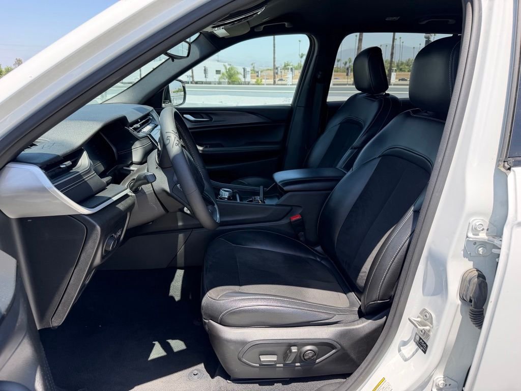Used 2023 Bright White Clearcoat Jeep Altitude image 5
