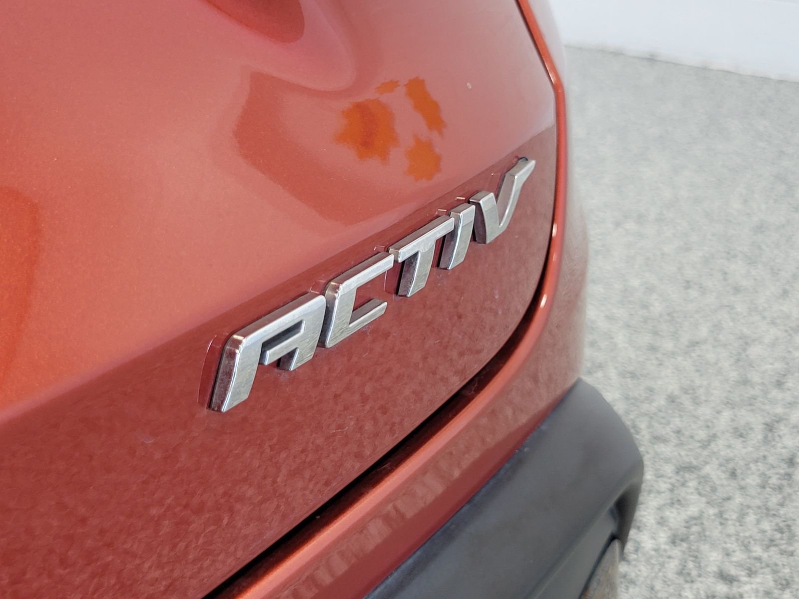 Used 2024 Red Chevrolet ACTIV image 31