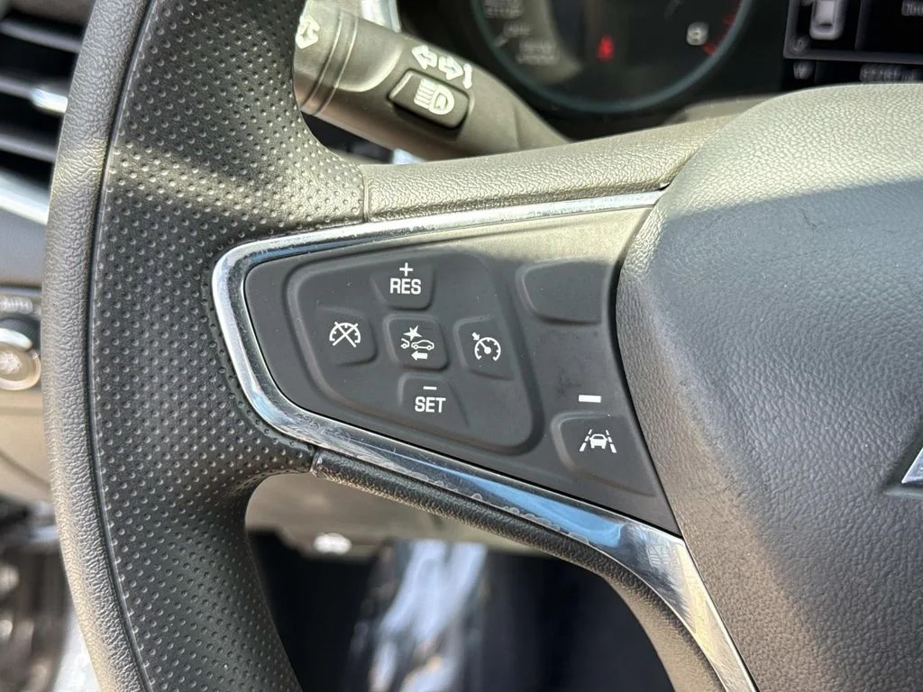 Used 2020 Gray Chevrolet LT image 39