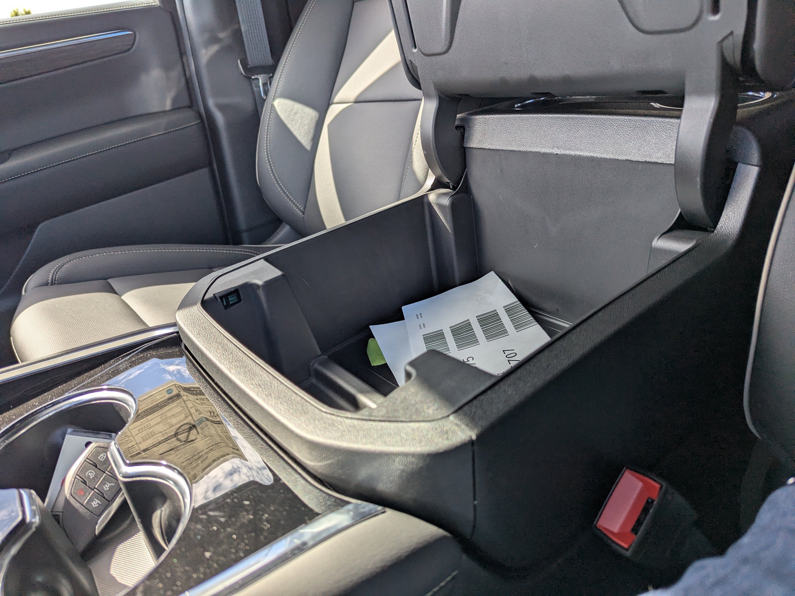 2026 Chevrolet Suburban Premier - Photo 27