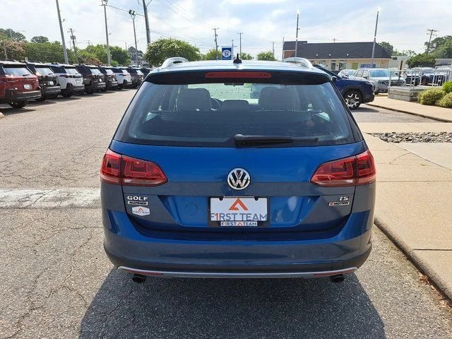 Used 2017 Blue Volkswagen TSI S image 5