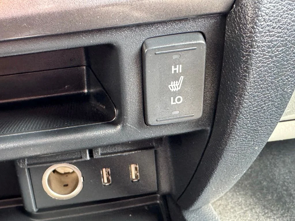 Used 2016 Black Honda EX-L image 24
