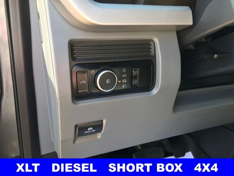 Used 2023 Carbonized Gray Metallic Ford XLT image 7