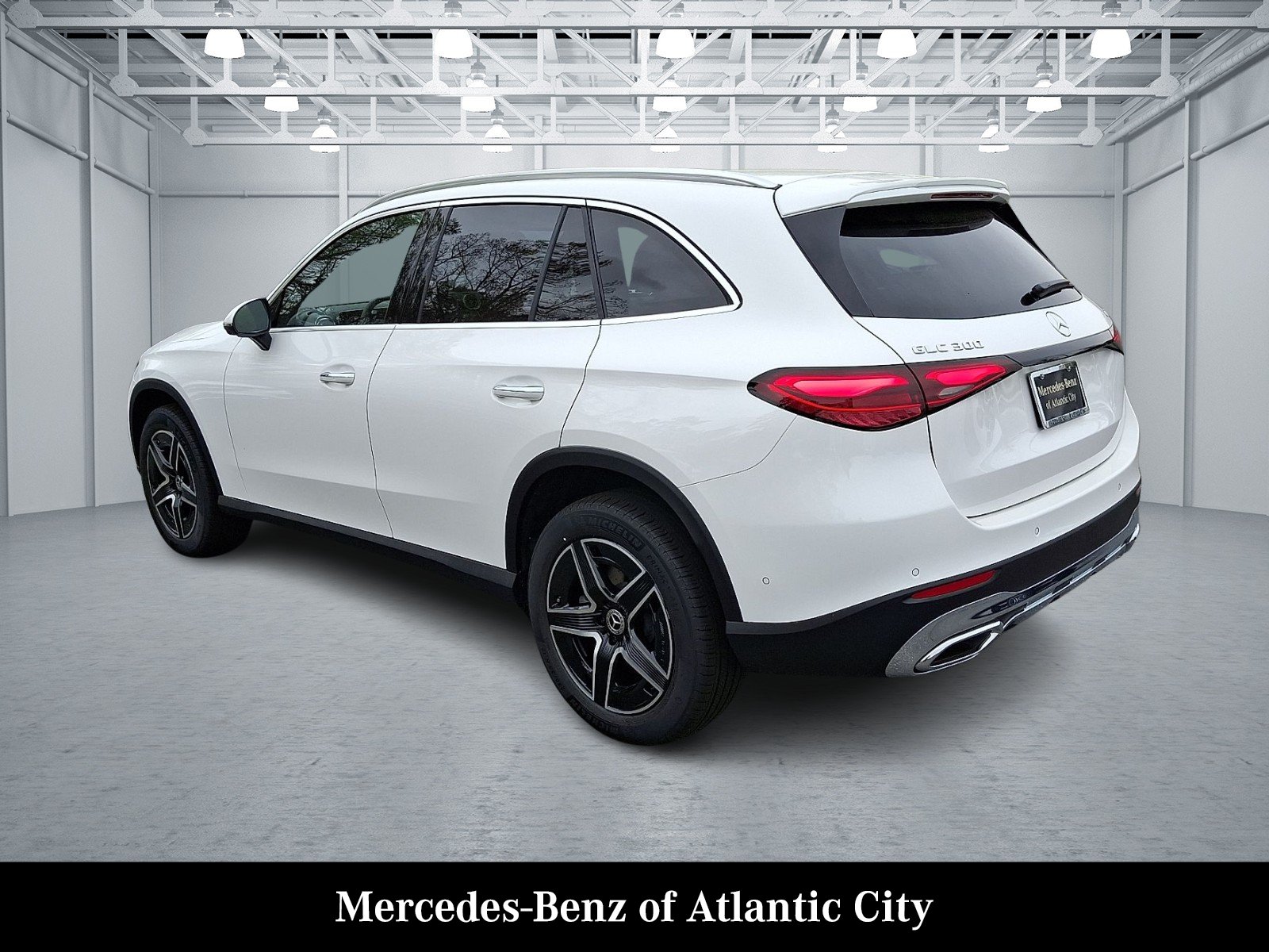 Certified Used 2026 Polar White - 149 Mercedes-Benz  image 3