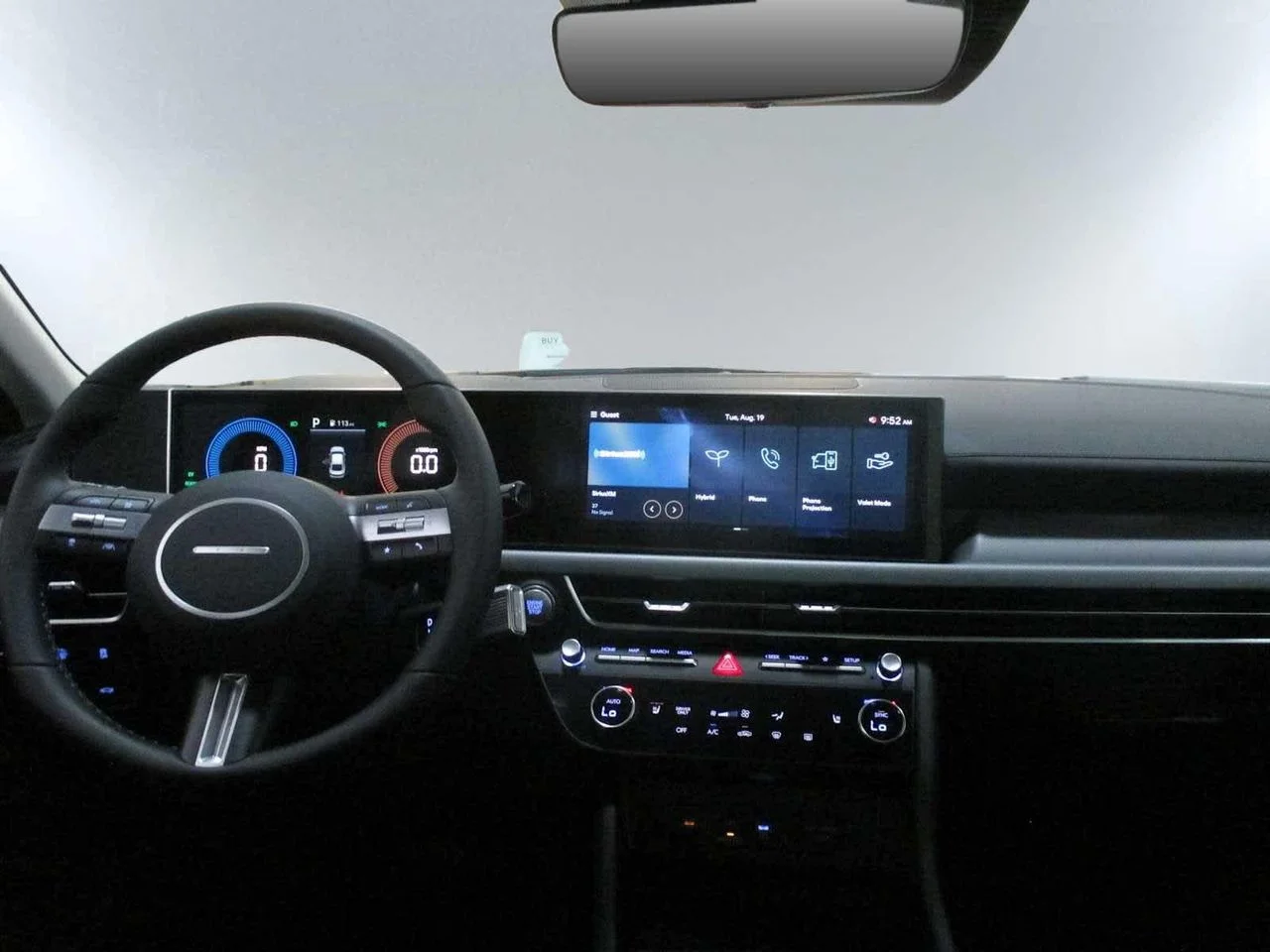 New 2025 Silver Hyundai SEL image 4