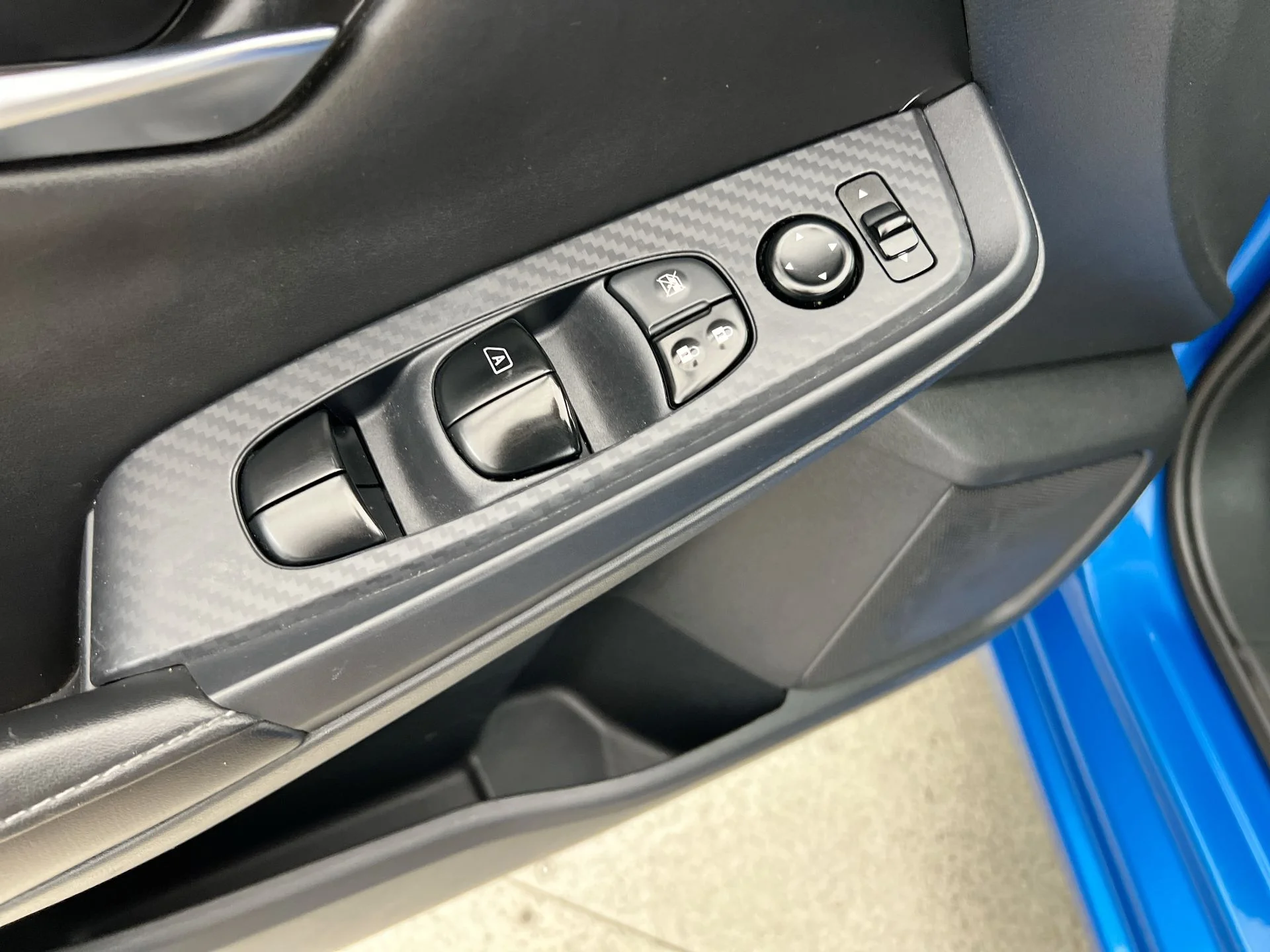 Used 2024 Blue Nissan SV image 22
