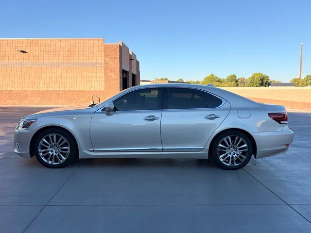 Used 2016 Beige Lexus 460 image 7