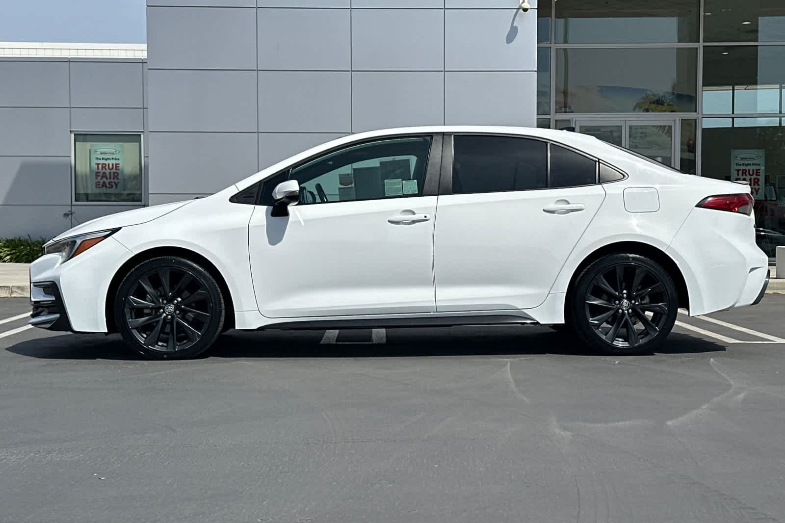 Certified Used 2024 Ice Cap/Midnight Black Metallic Toyota XSE image 7
