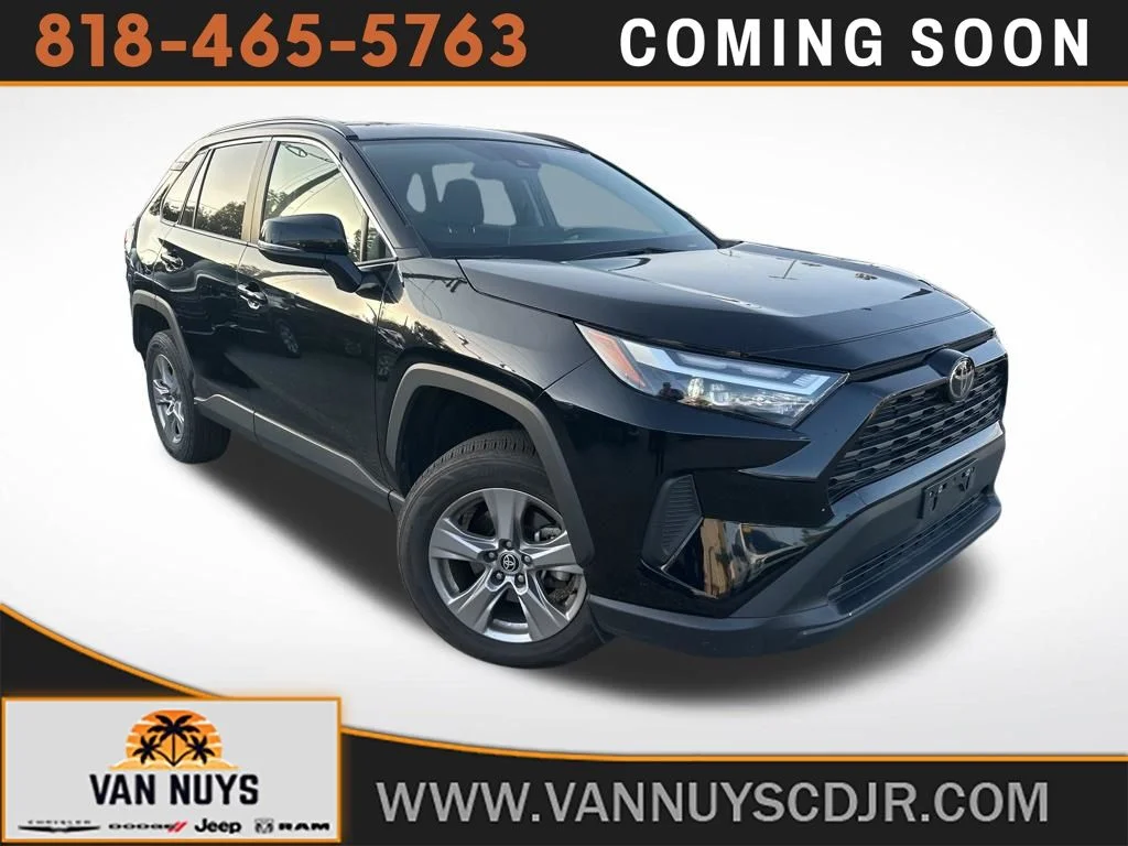 2024 Toyota RAV4 XLE FWD's photo