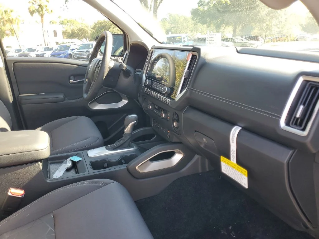 2026 Nissan Frontier SV - Photo 29