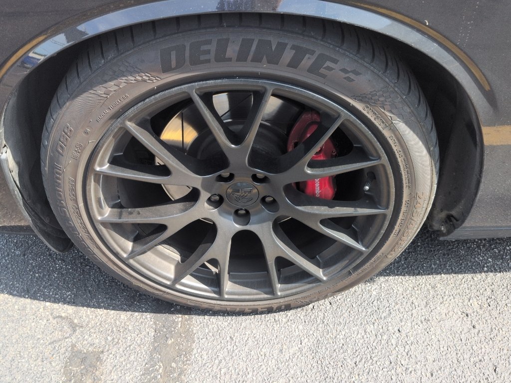 Used 2010 BLACK Dodge SRT-8 image 11