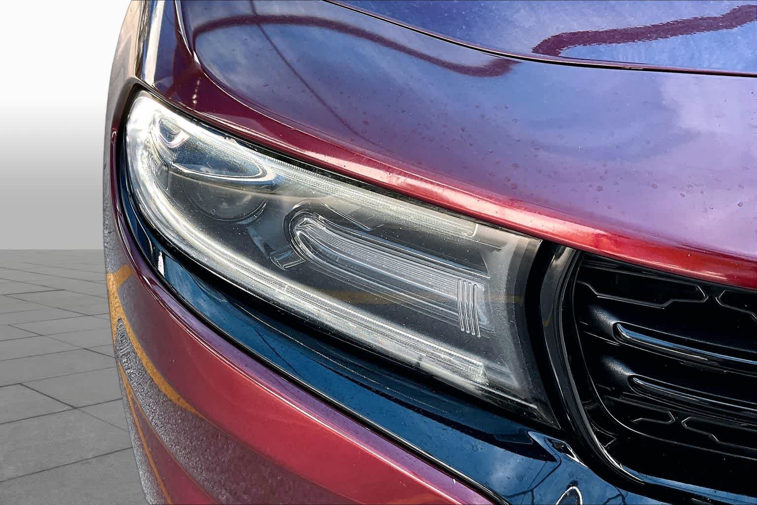 Used 2019 Octane Red Pearlcoat Dodge SXT image 28